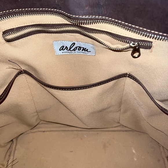 Arloom | Handmade in Guatemala Leather Large Tote Bag - Picture 12 of 16